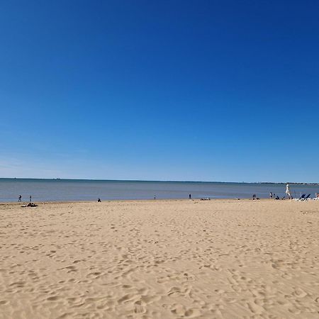 Bel Appartement T2 Avec Balcon, Wifi Et Parking Pres De La Plage - Fr-1-706-2 Châtelaillon-Plage المظهر الخارجي الصورة